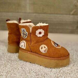 Harper Canyon Platform Fleece-Lined Boots